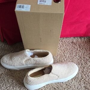NIB Vintage Havana Cozy Cream Slip-On Shoes 8.5